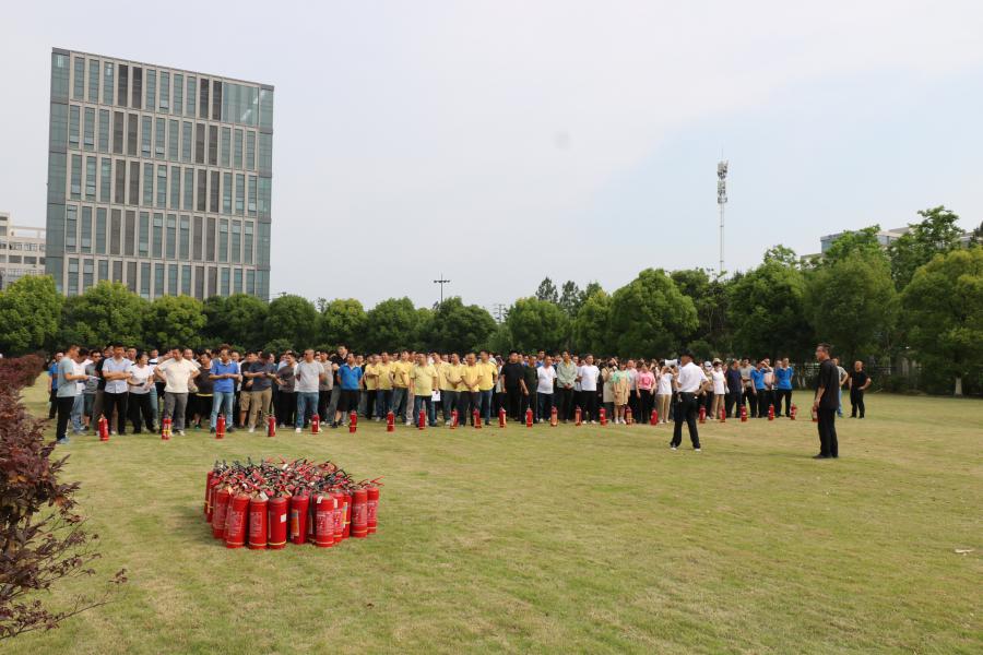 2025年巨星海寧工廠消防演習 (12).jpg