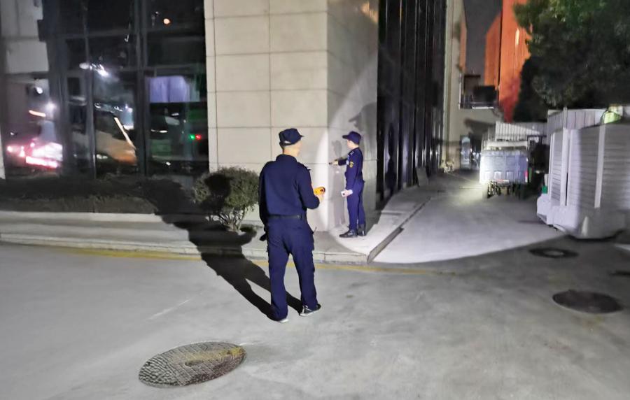 17564491754452165F2F.jpg 1.jpg